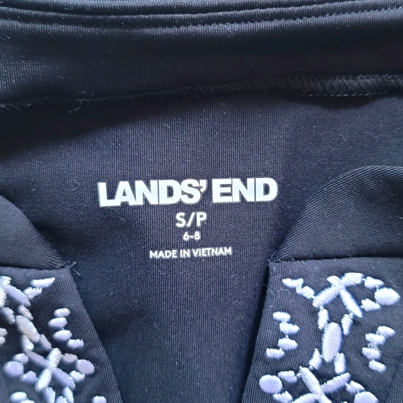 Lands' End - Picture 4 of 4
